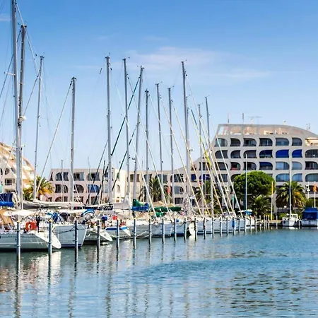 Résidence Les Jardins Du Port - Superbe T2 En Rez De Jardin Dans Résidence Avec Piscine Mae-7031