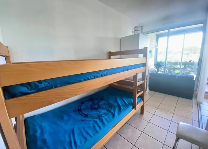 Les Jardins Du Port - Superbe T2 En Rez De Jardin Dans Avec Piscine Mae-7031 Apartamento
